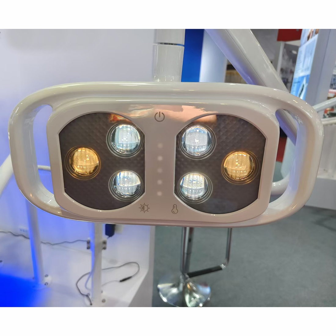 Lampu Operasi Mulut Gigi 6LED  - Teeth Whitening With Led Light ulasan dan harga